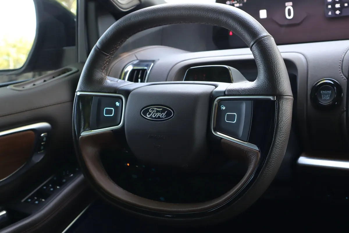 2025 Ford Expedition Max King Ranch thumbnail 19