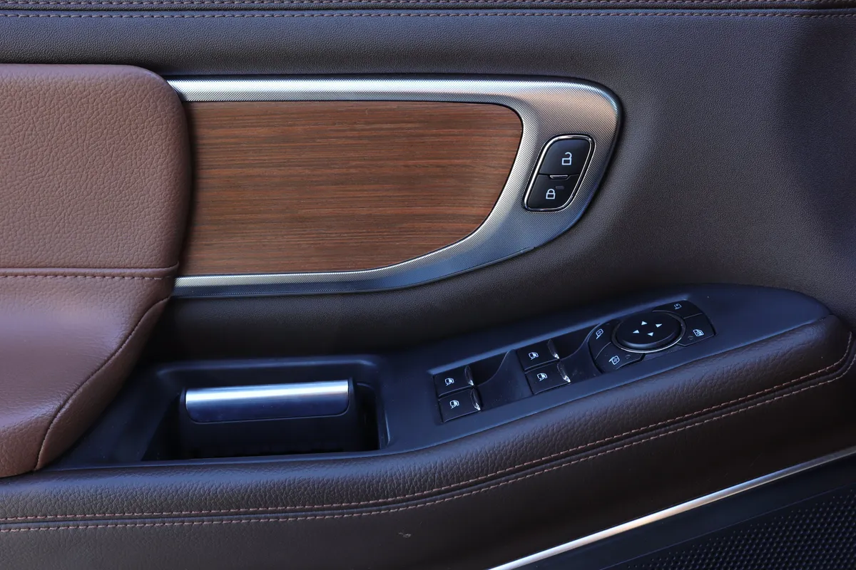 2025 Ford Expedition Max King Ranch thumbnail 23