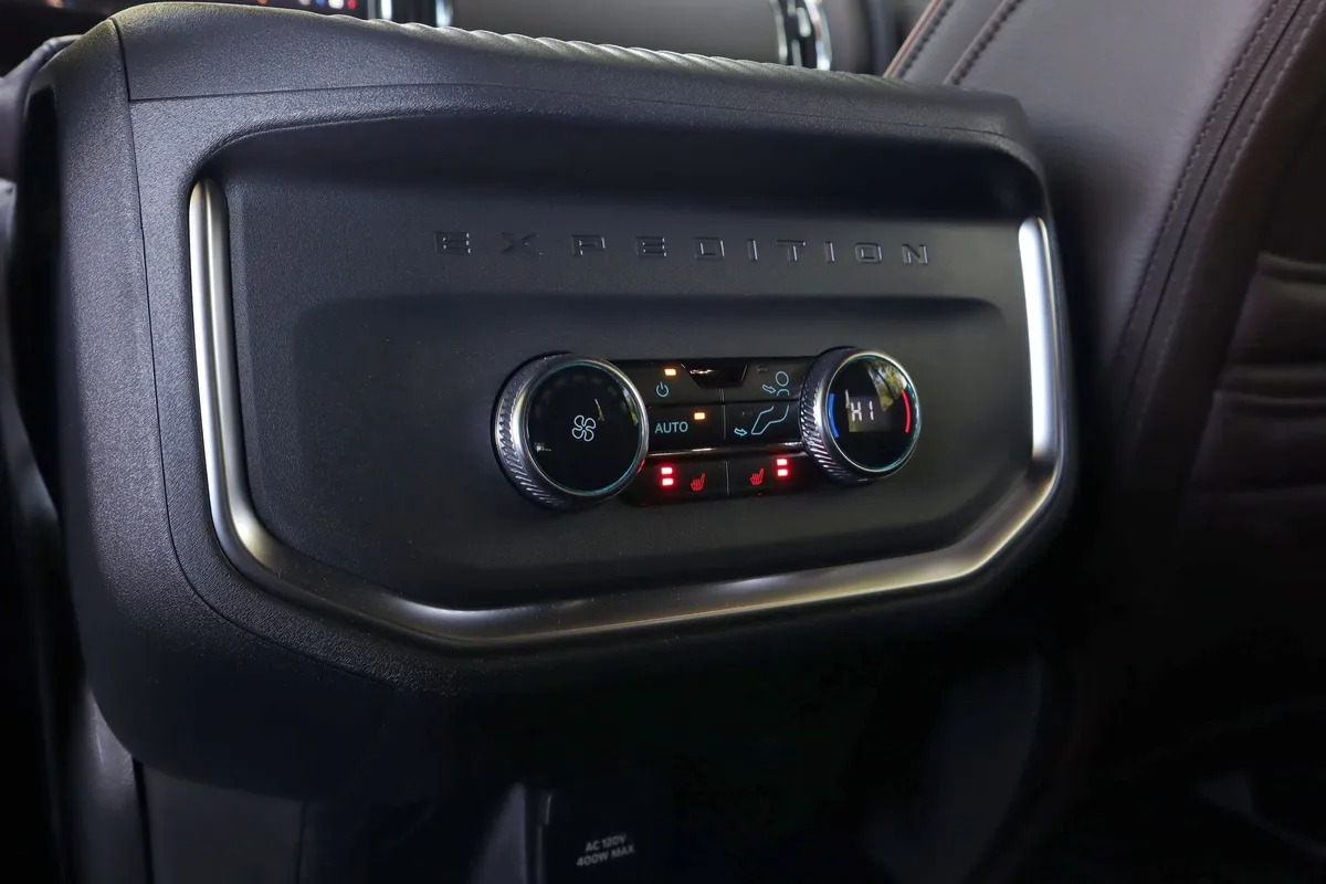 2025 Ford Expedition Max King Ranch thumbnail 25