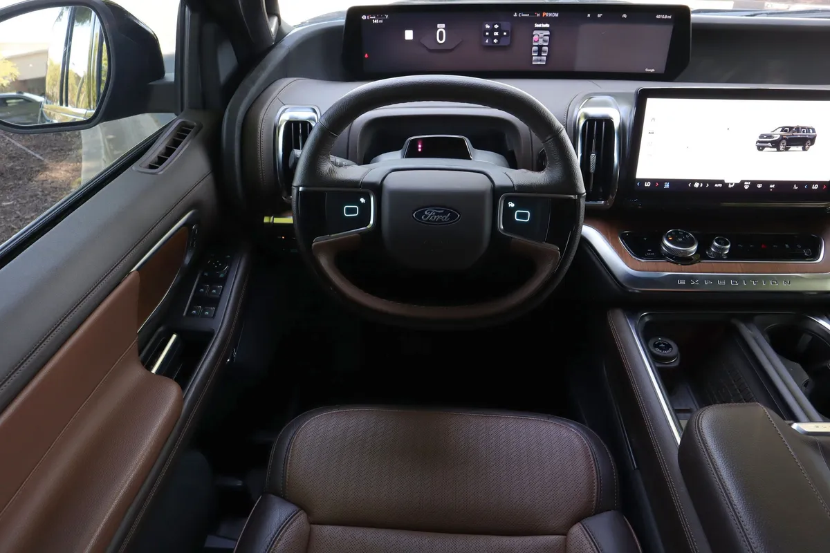 2025 Ford Expedition Max King Ranch thumbnail 31