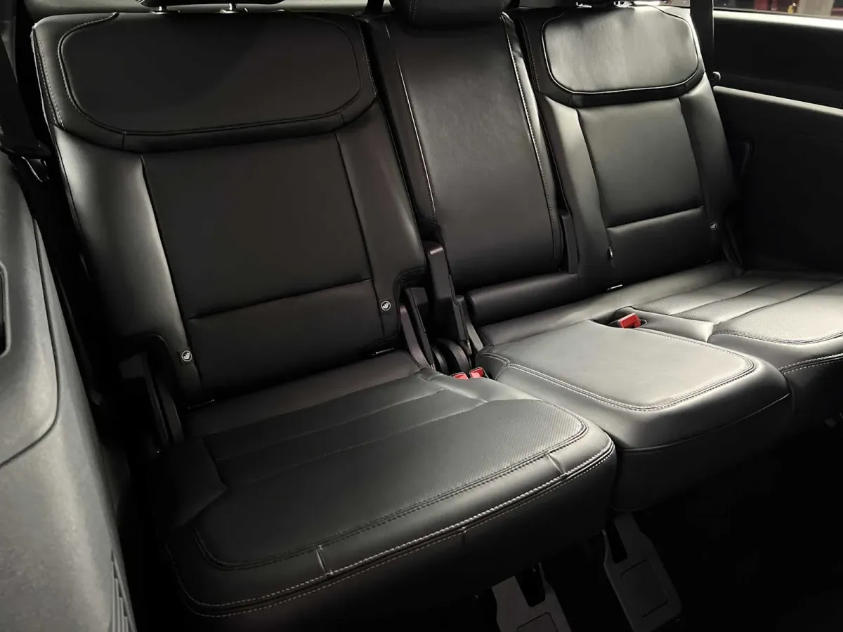 2025 Ford Expedition MAX Platinum thumbnail 18