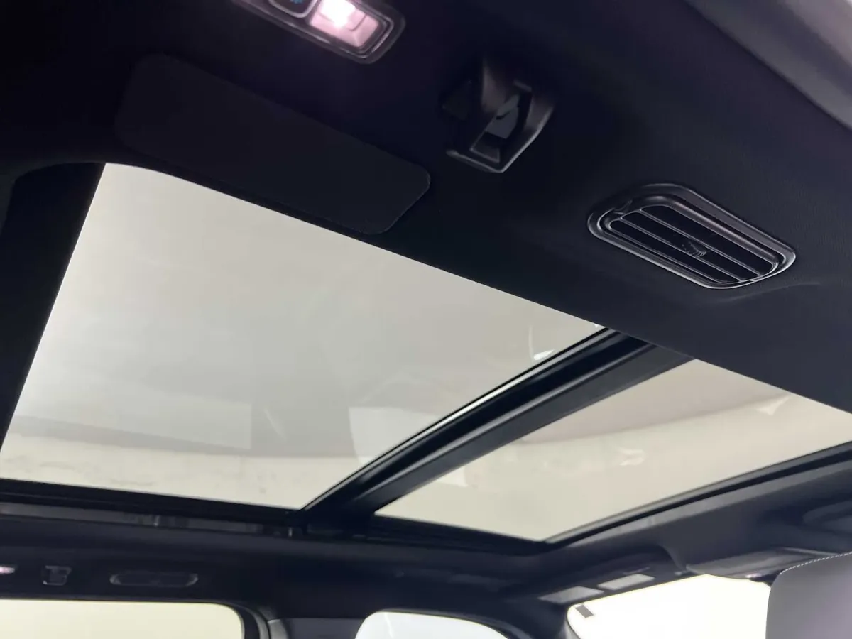 2025 Ford Expedition MAX Platinum thumbnail 20