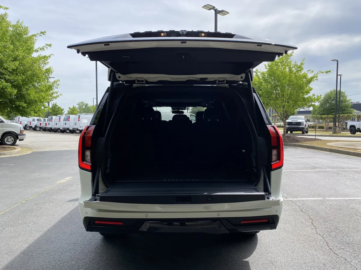 2025 Ford Expedition Max Platinum thumbnail 10