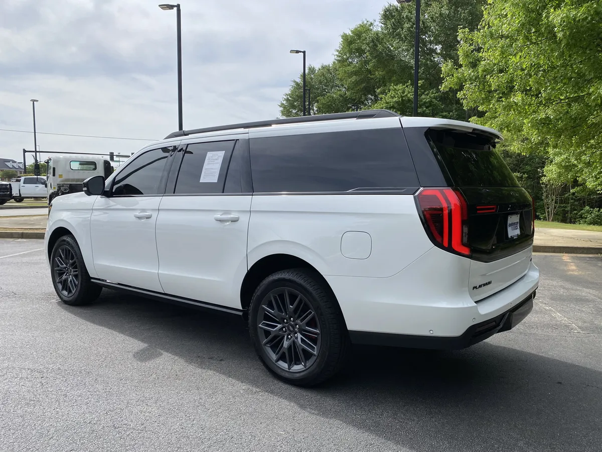 2025 Ford Expedition Max Platinum thumbnail 6