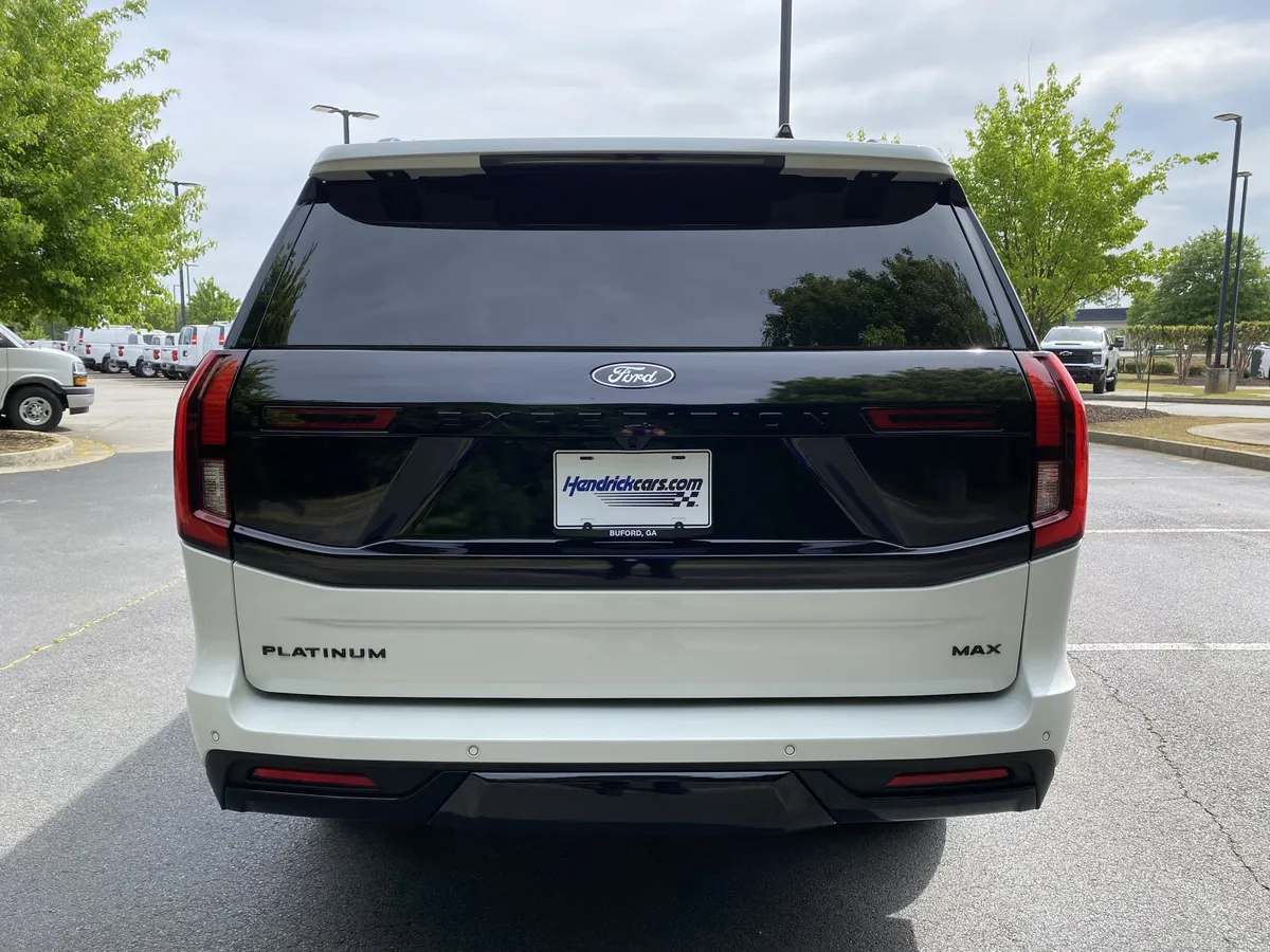 2025 Ford Expedition Max Platinum thumbnail 7