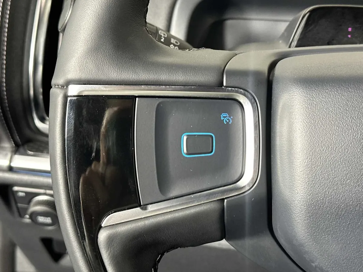 2025 Ford Expedition Platinum thumbnail 30