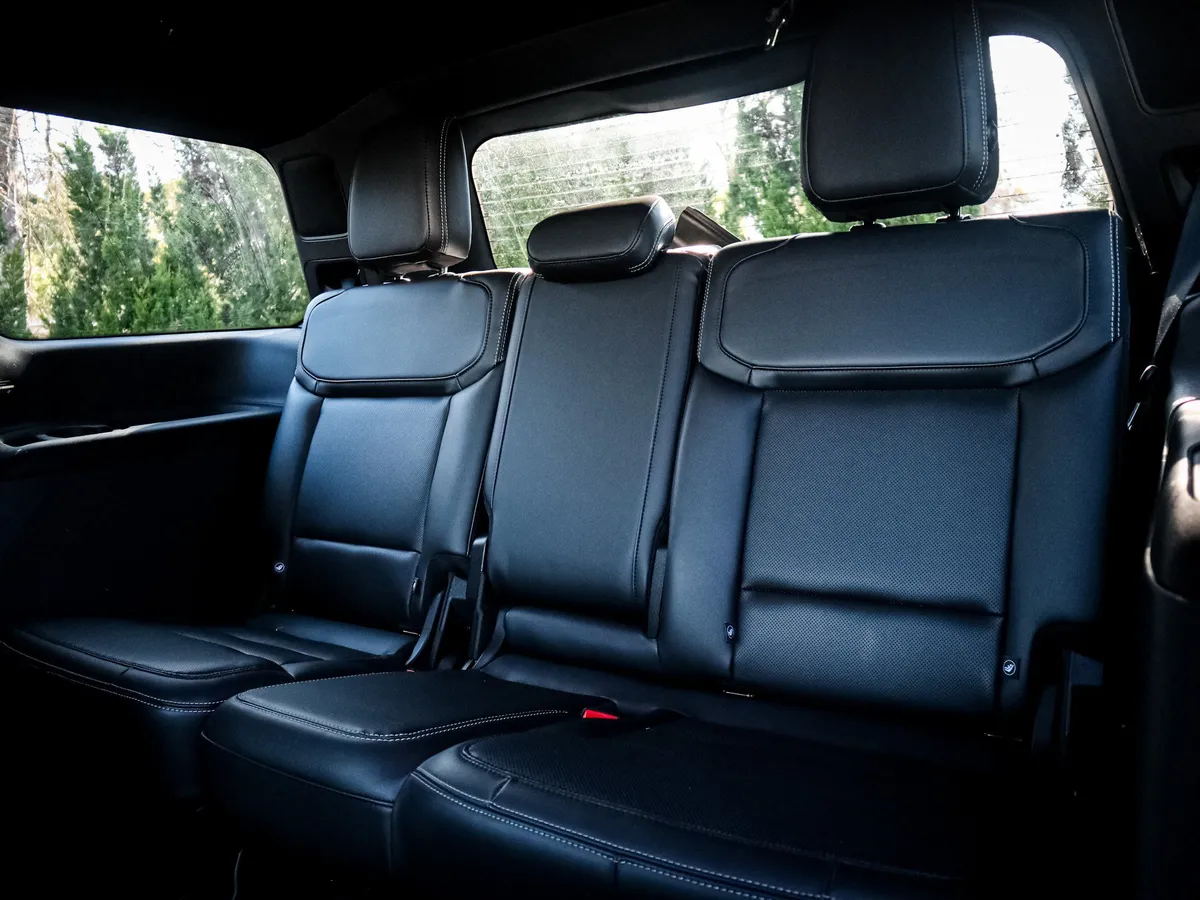 2025 Ford Expedition Platinum thumbnail 31