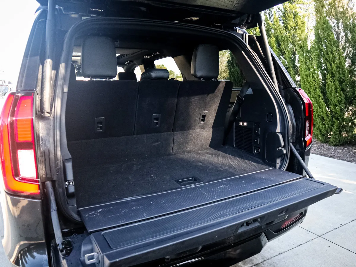2025 Ford Expedition Platinum thumbnail 32