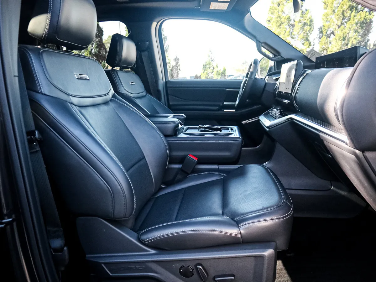 2025 Ford Expedition Platinum thumbnail 33