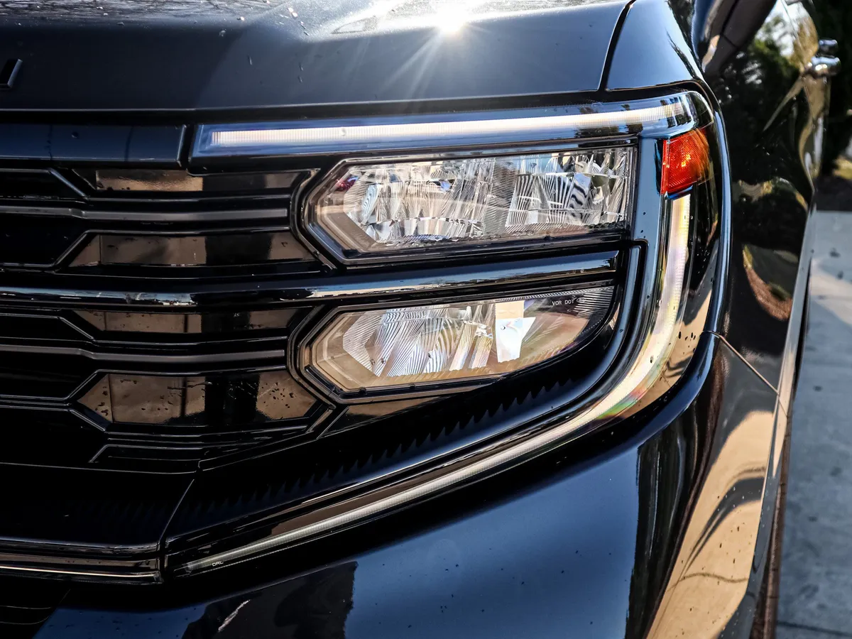 2025 Ford Expedition Platinum thumbnail 5