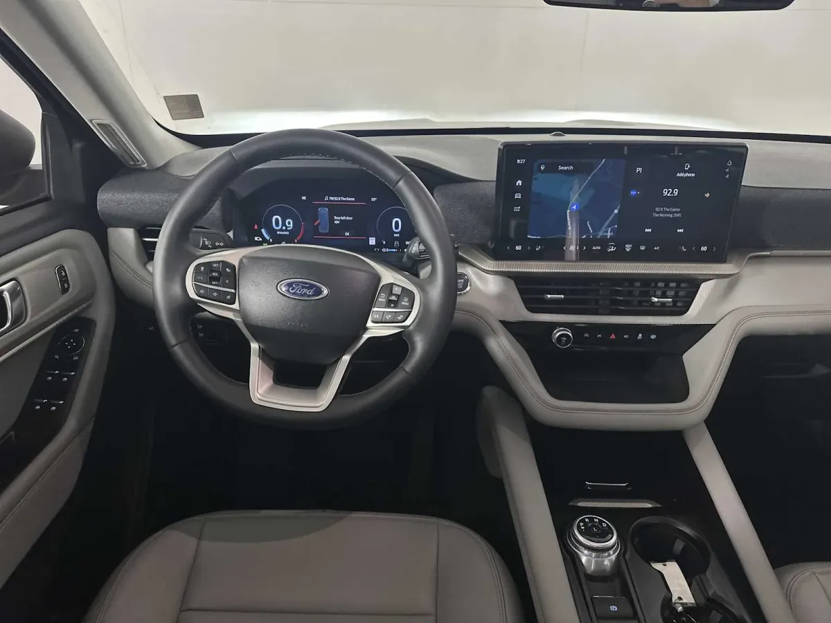 2025 Ford Explorer Active thumbnail 27