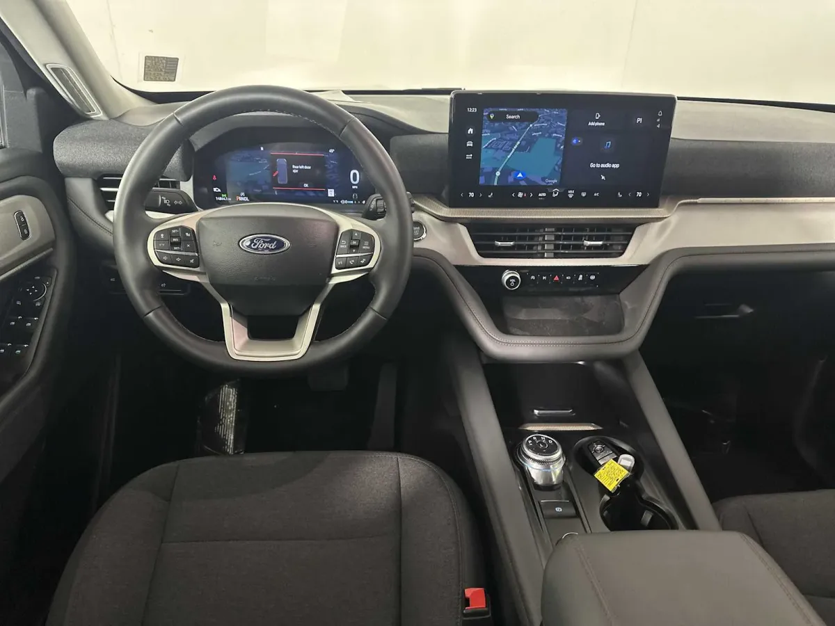 2025 Ford Explorer Active thumbnail 22