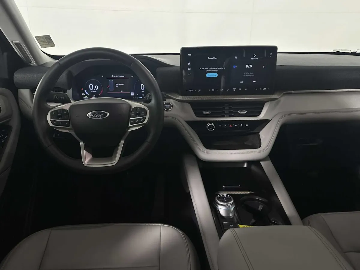 2025 Ford Explorer Active thumbnail 27