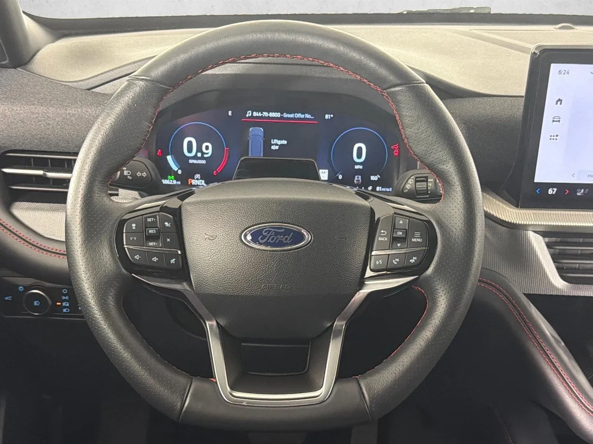 2025 Ford Explorer ST-Line thumbnail 24