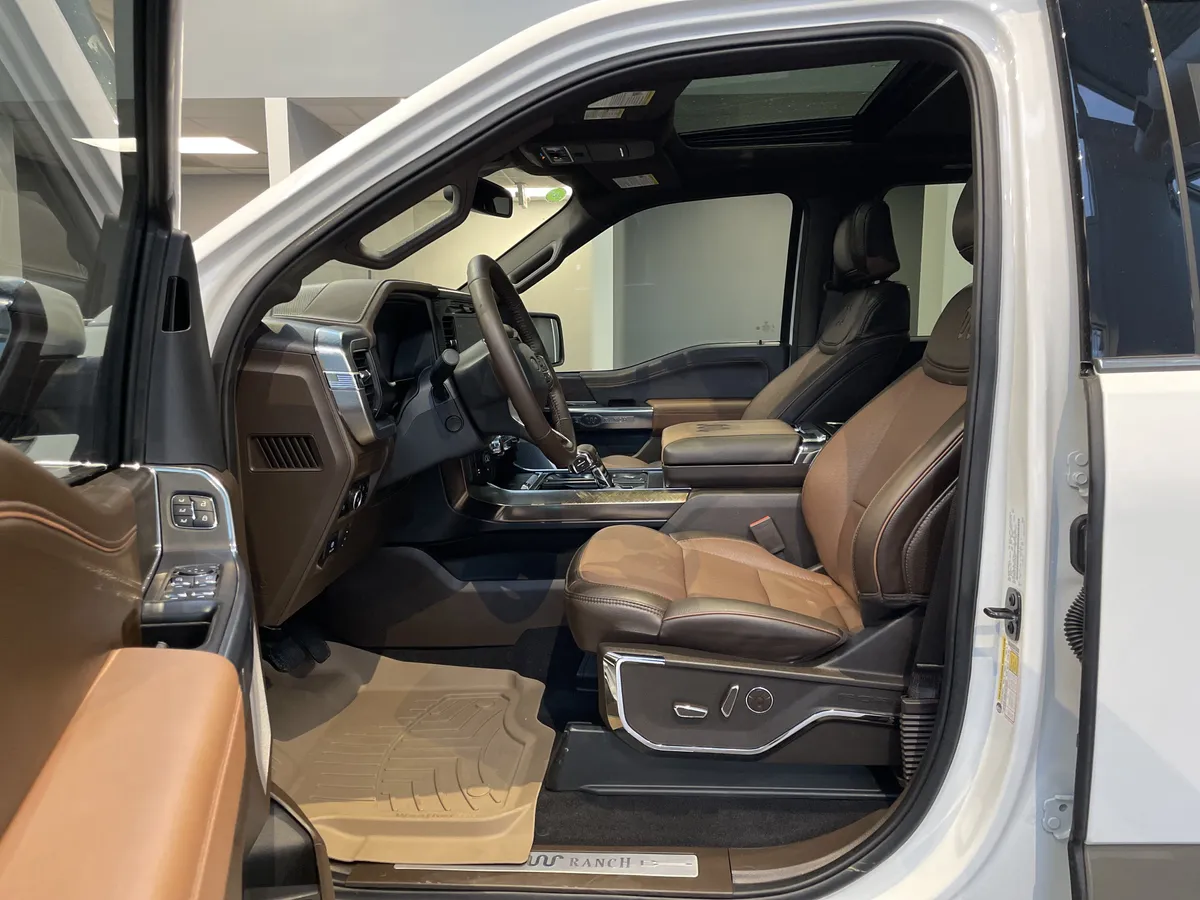 2025 Ford F-150 King Ranch thumbnail 16
