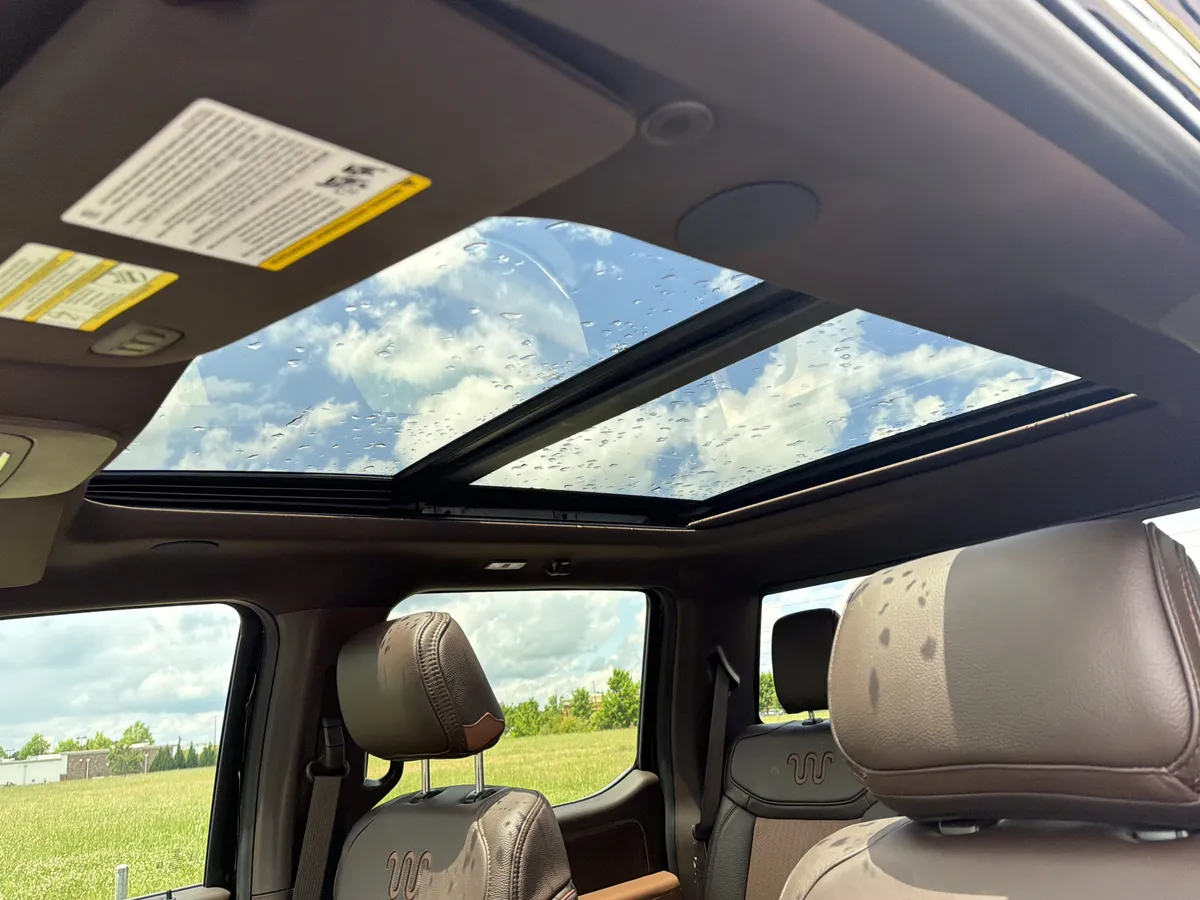 2025 Ford F-150 King Ranch thumbnail 10