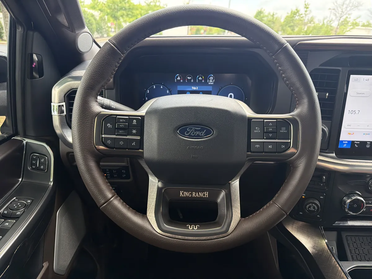 2025 Ford F-150 King Ranch thumbnail 16