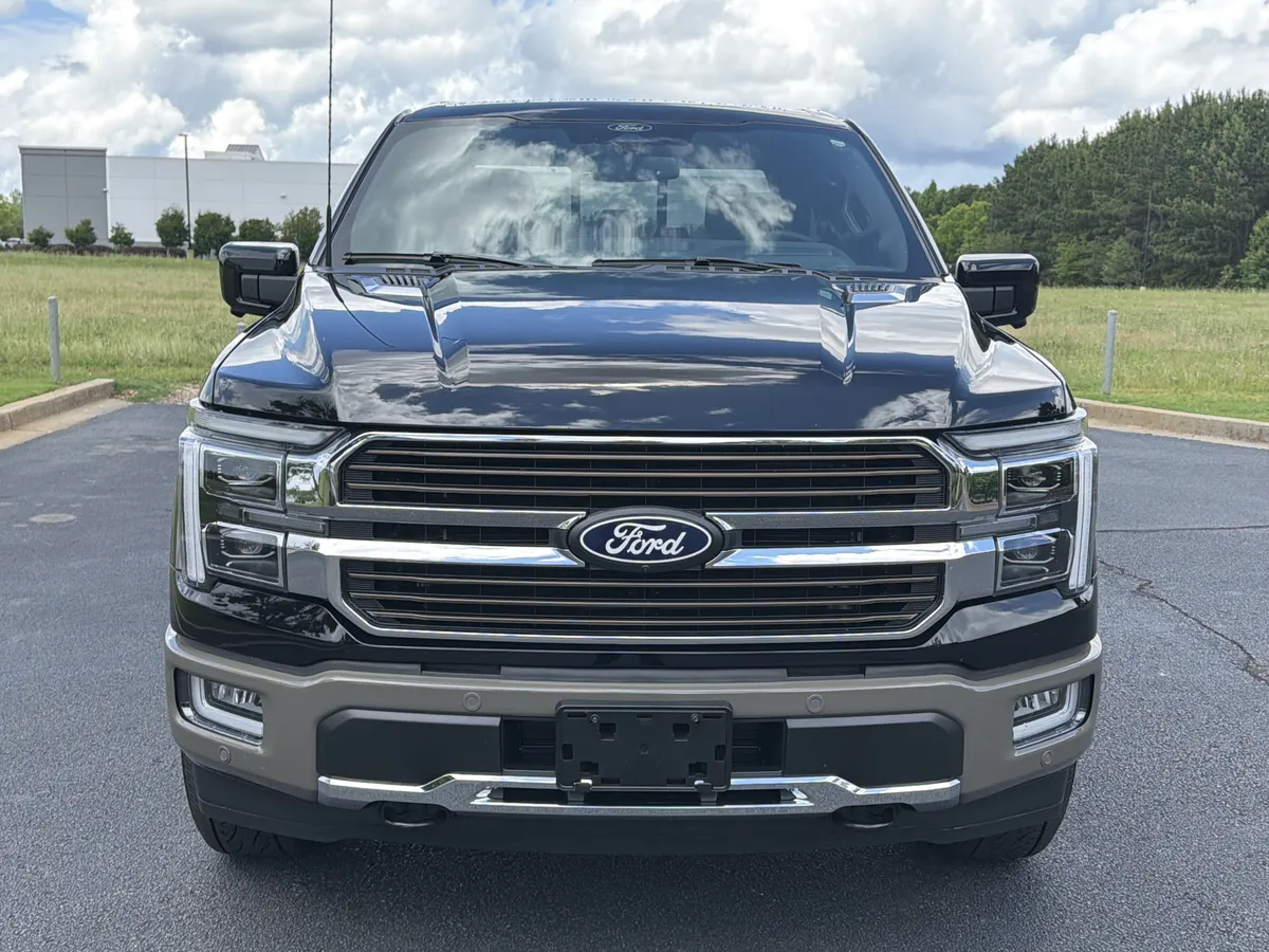 2025 Ford F-150 King Ranch thumbnail 2
