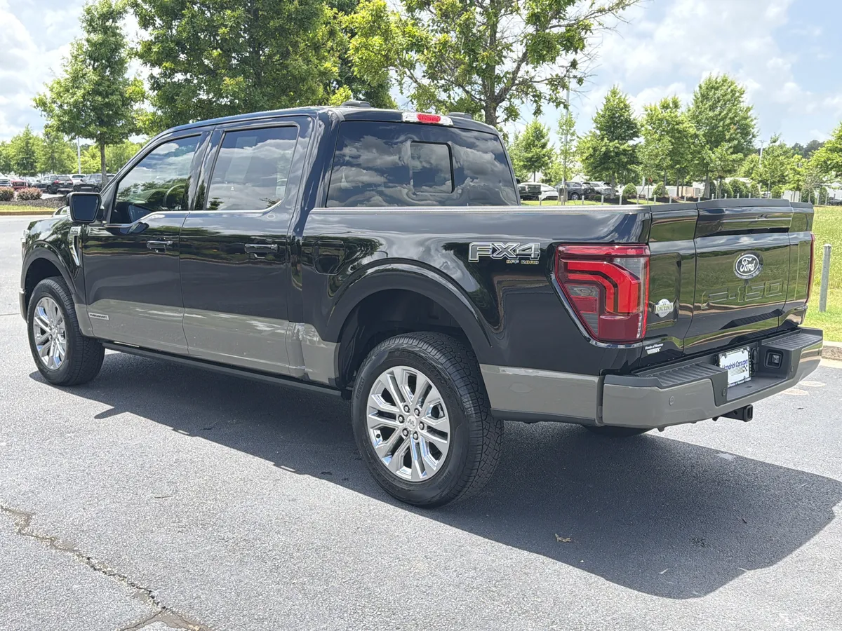 2025 Ford F-150 King Ranch thumbnail 6