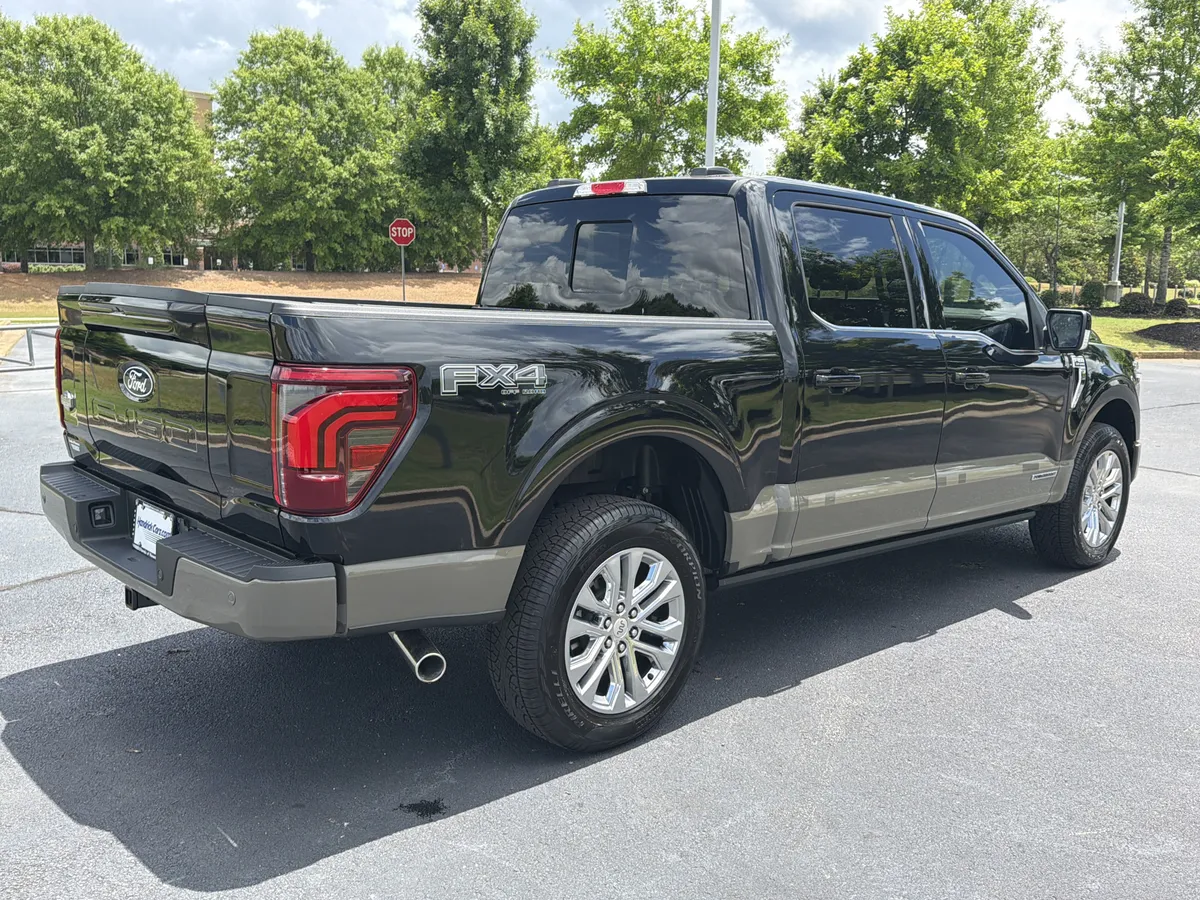 2025 Ford F-150 King Ranch thumbnail 8