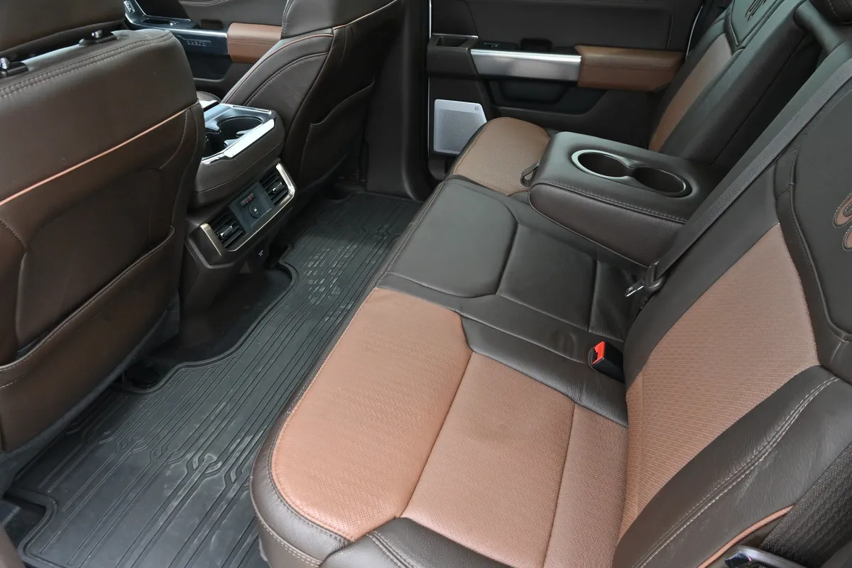2025 Ford F-150 King Ranch thumbnail 12
