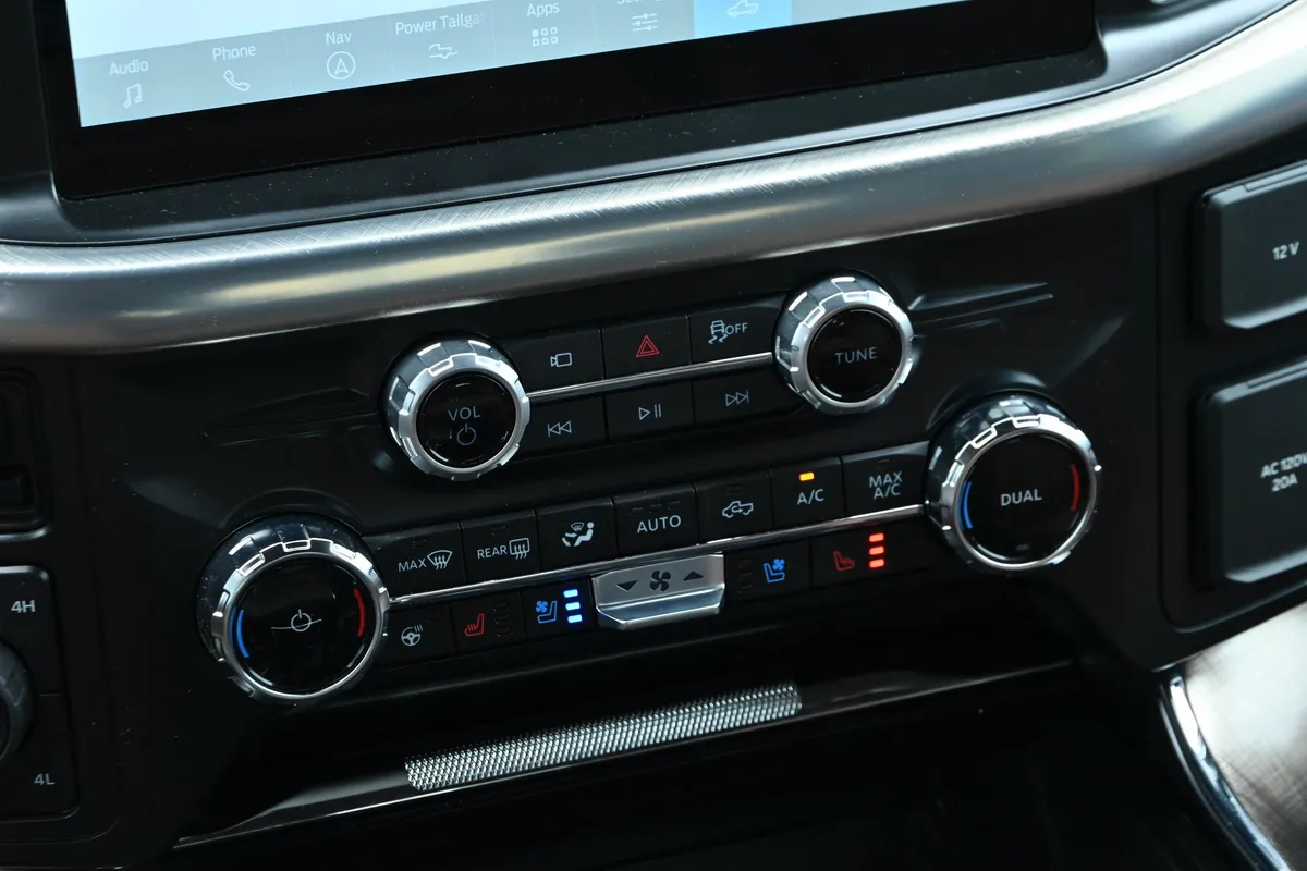 2025 Ford F-150 King Ranch thumbnail 21