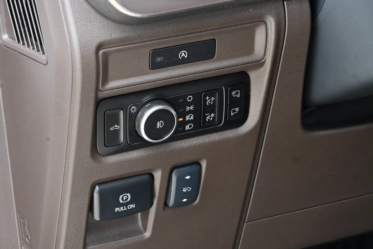 2025 Ford F-150 King Ranch thumbnail 33