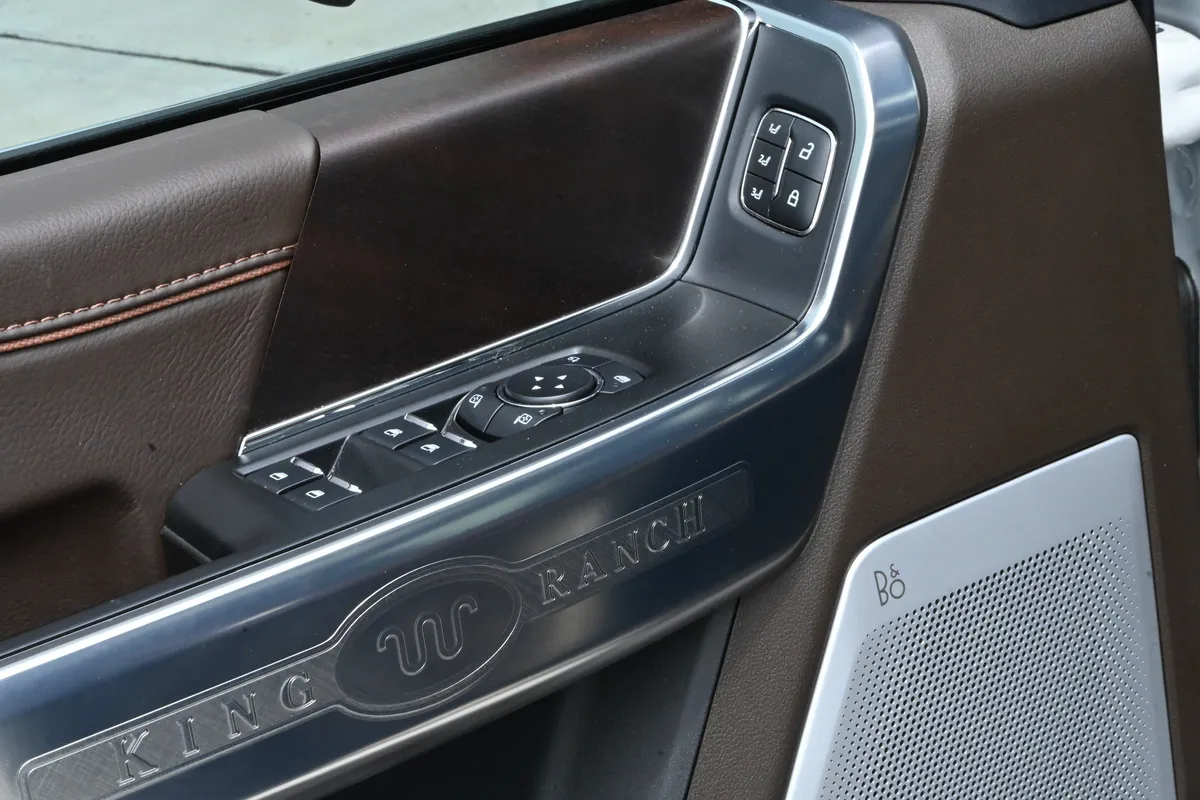 2025 Ford F-150 King Ranch thumbnail 34