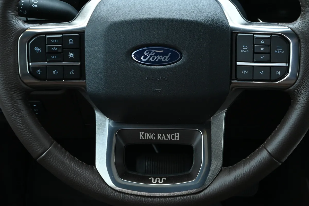 2025 Ford F-150 King Ranch thumbnail 38
