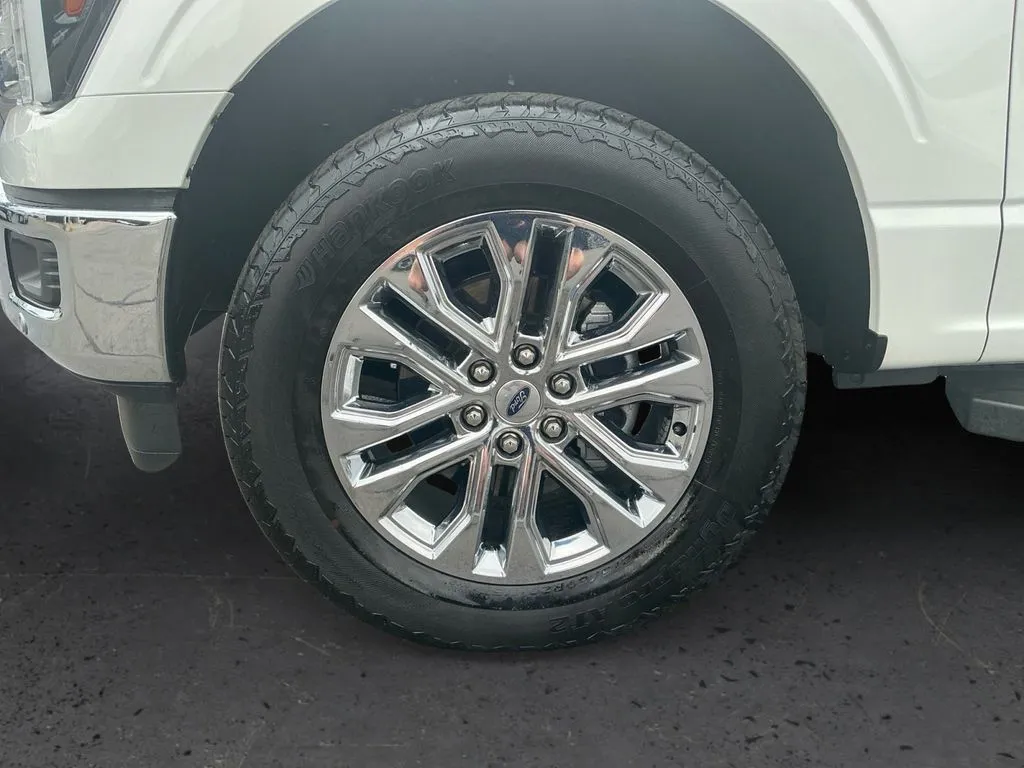2025 Ford F-150 Lariat thumbnail 13