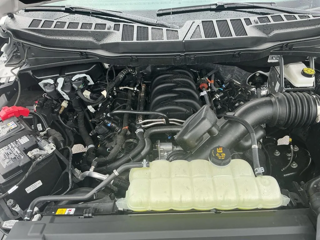 2025 Ford F-150 Lariat thumbnail 25