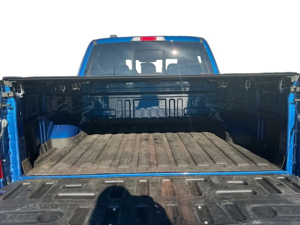 2025 Ford F-150 Lariat thumbnail 24