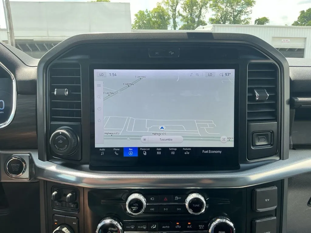 2025 Ford F-150 Lariat thumbnail 26