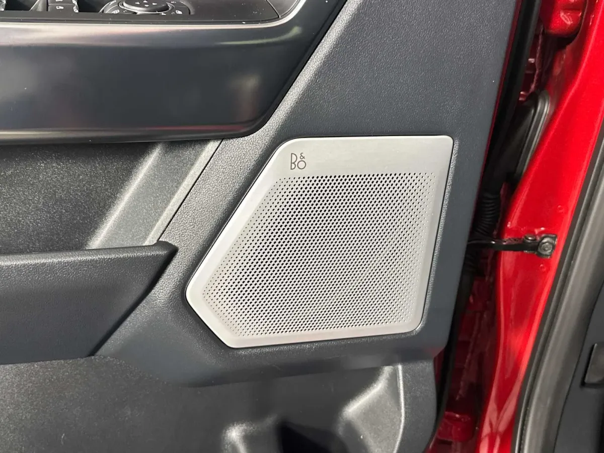 2025 Ford F-150 Platinum thumbnail 16