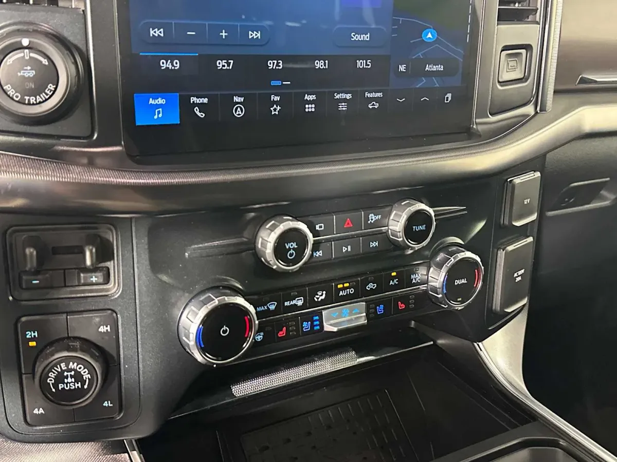2025 Ford F-150 Platinum thumbnail 39