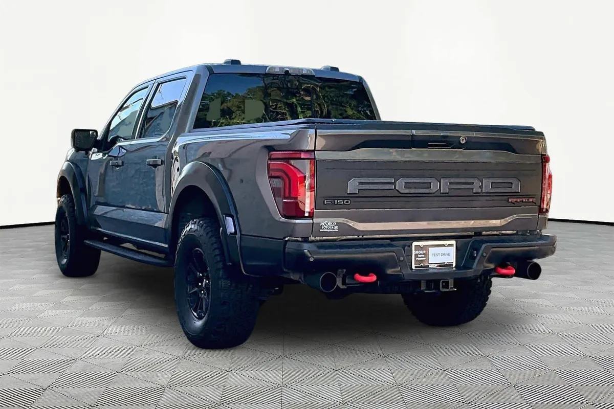 2025 Ford F-150 Raptor thumbnail 12