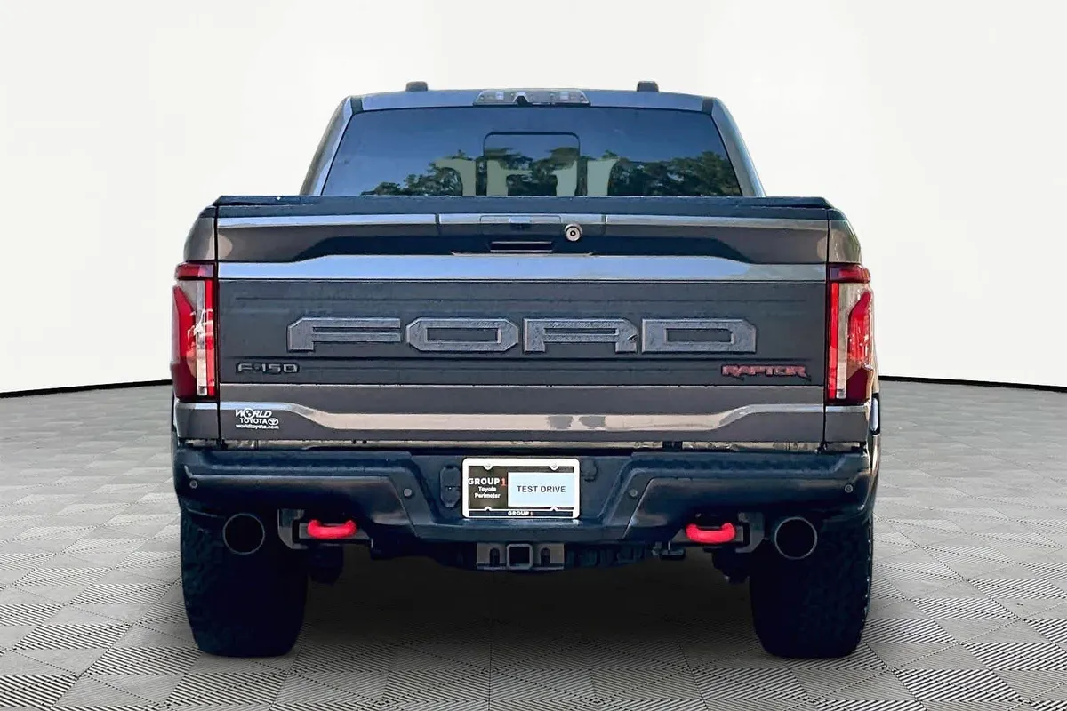 2025 Ford F-150 Raptor thumbnail 5