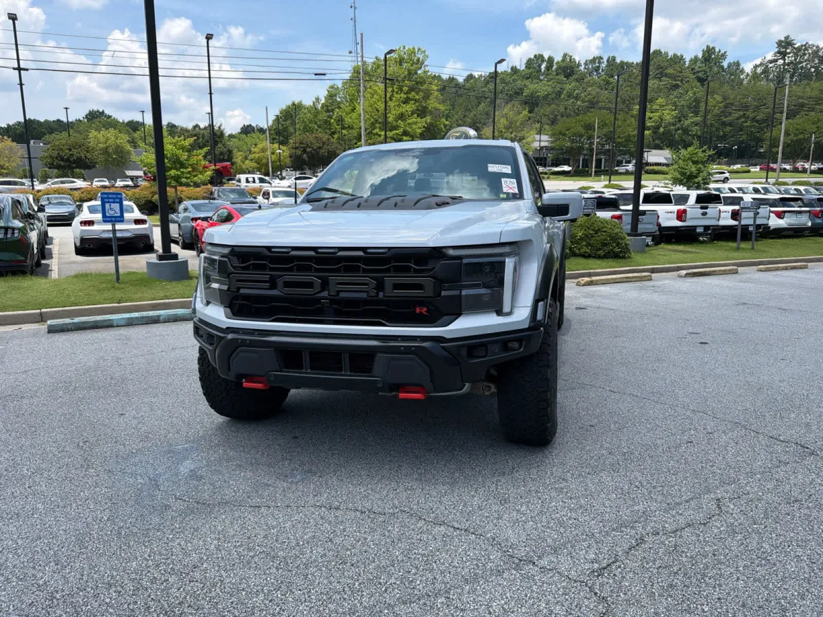 2025 Ford F-150 Raptor thumbnail 2