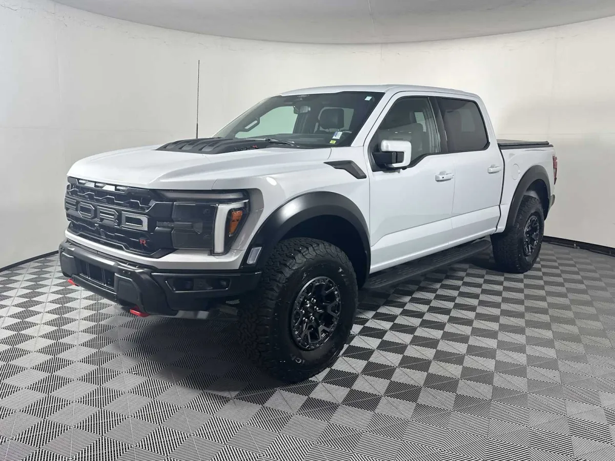 2025 Ford F-150 Raptor thumbnail 6