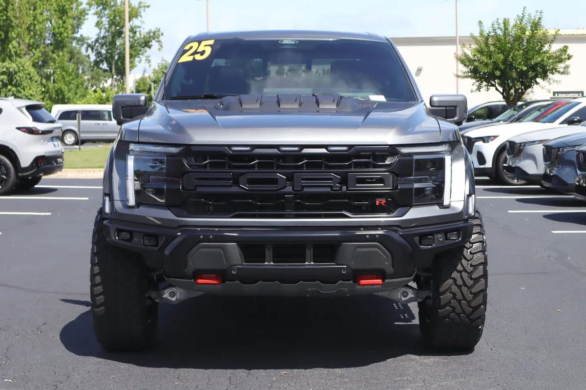 2025 Ford F-150 Raptor thumbnail 35