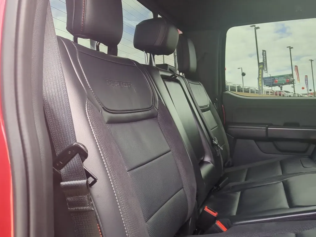 2025 Ford F-150 Raptor thumbnail 27