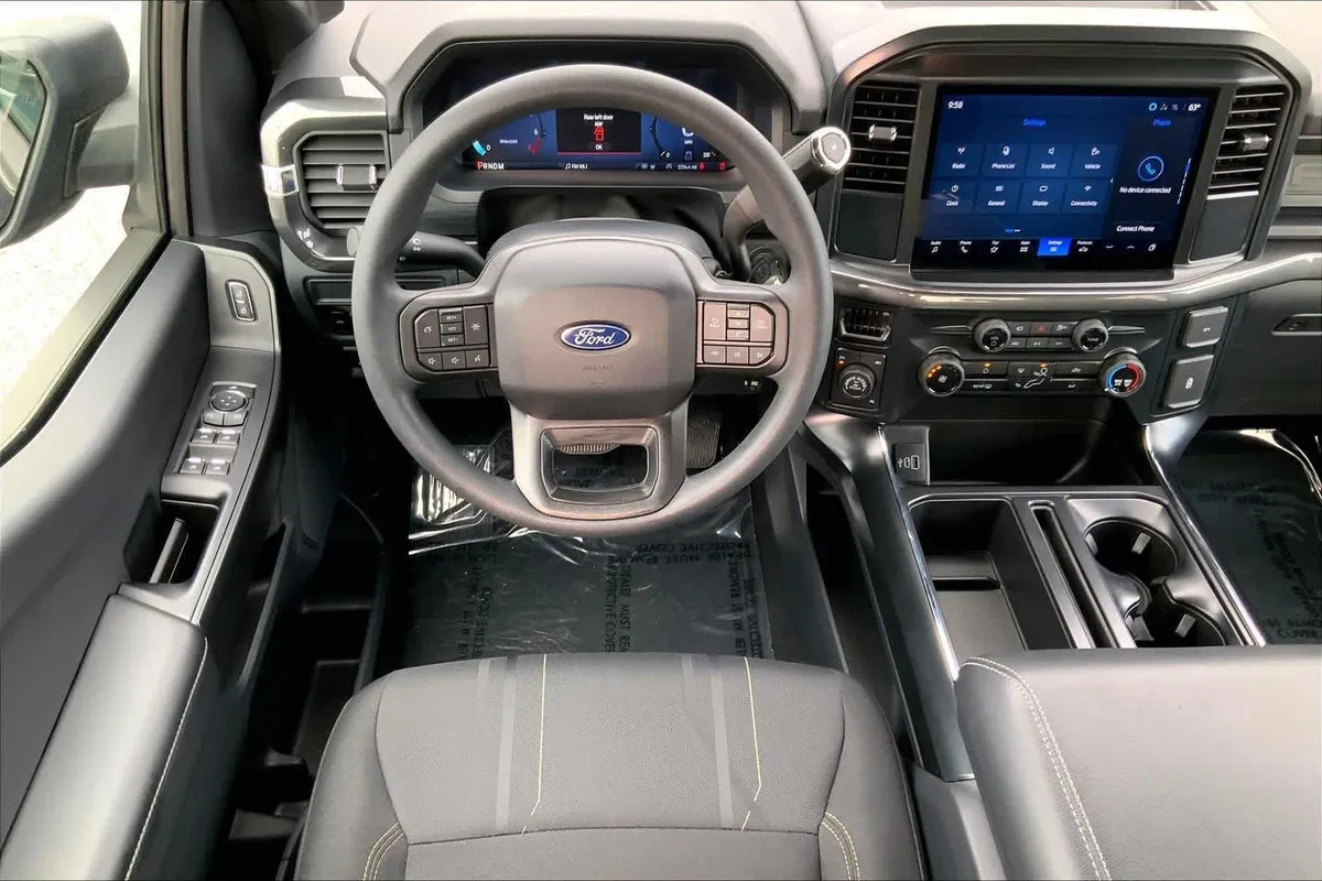 2025 Ford F-150 STX thumbnail 10