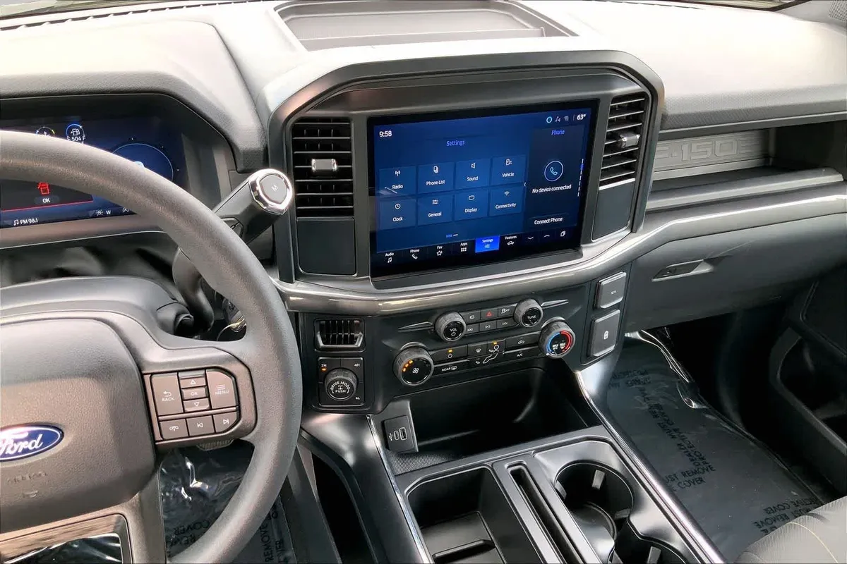 2025 Ford F-150 STX thumbnail 12