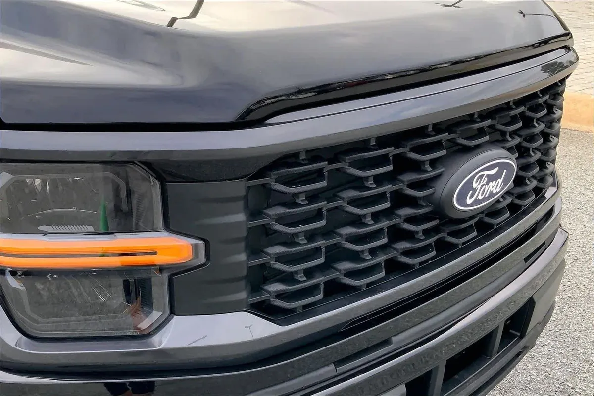 2025 Ford F-150 STX thumbnail 45