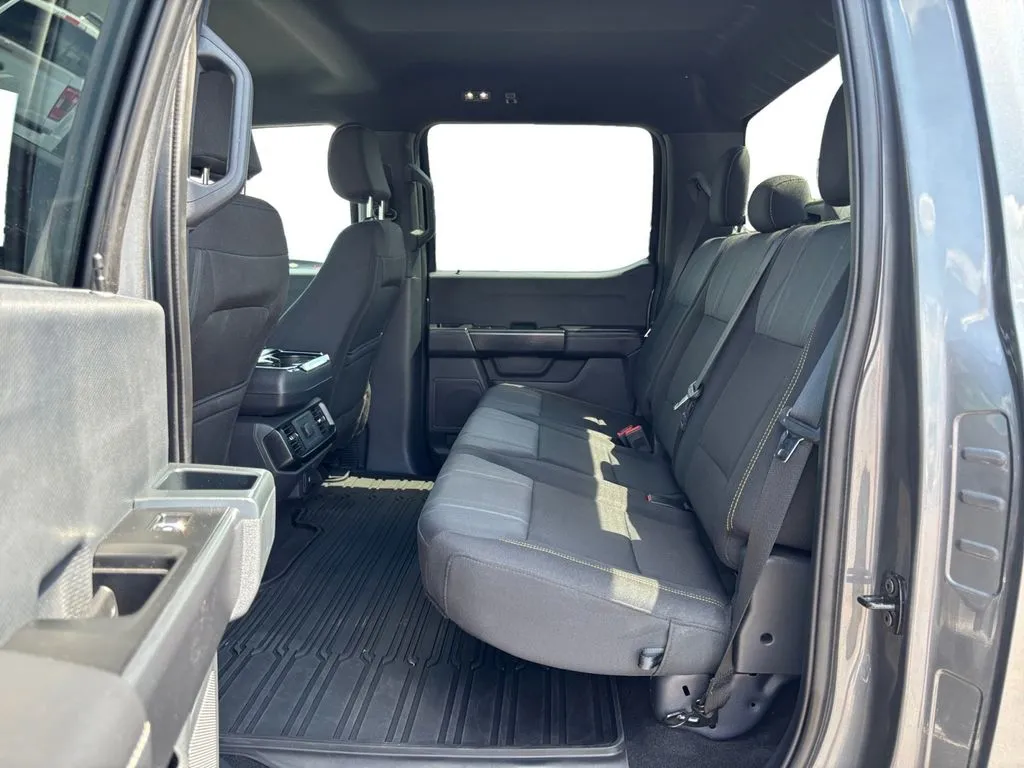 2025 Ford F-150 STX thumbnail 21