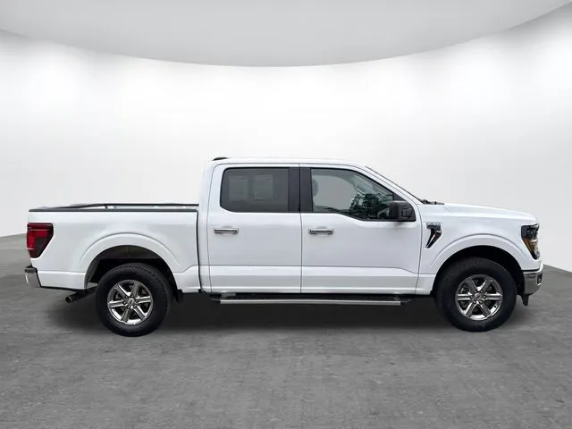 2025 Ford F-150 XLT thumbnail 4