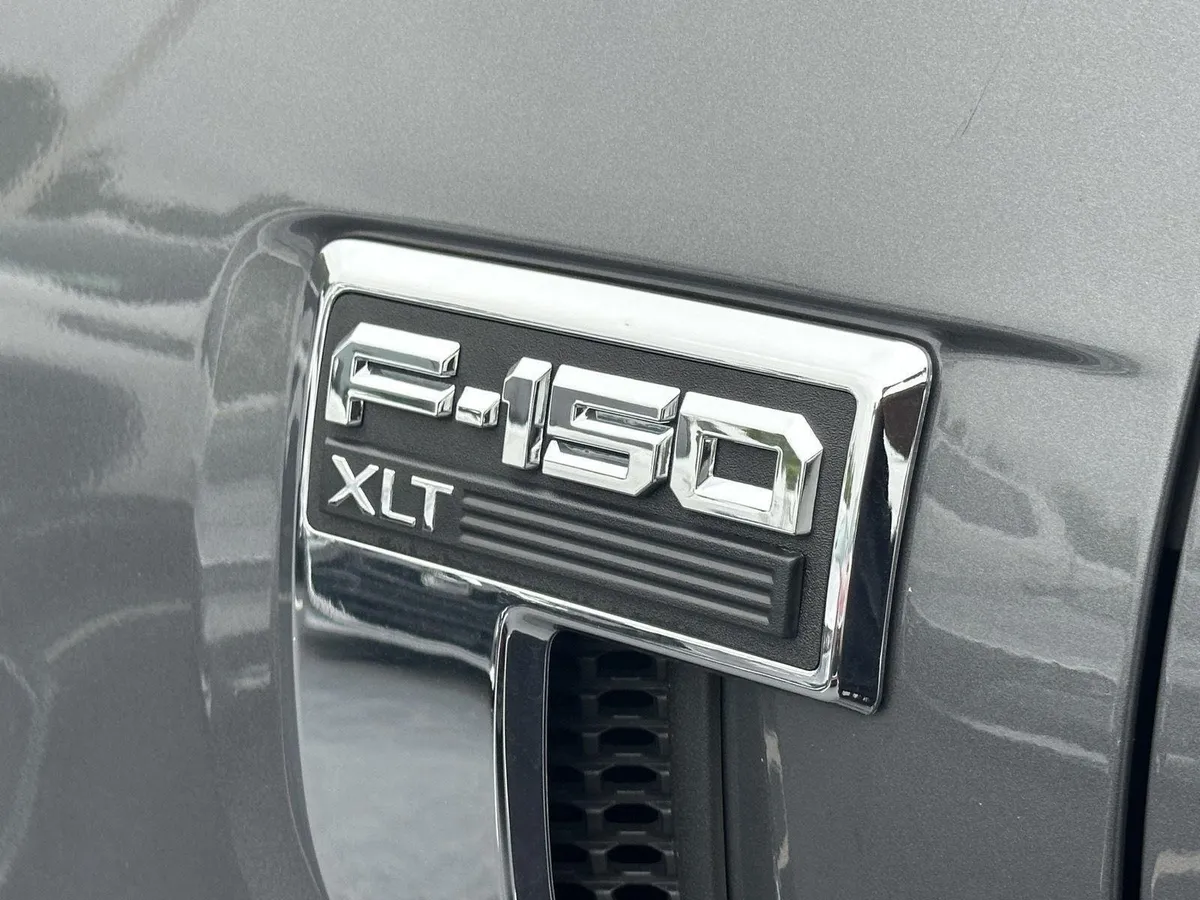 2025 Ford F-150 XLT thumbnail 10