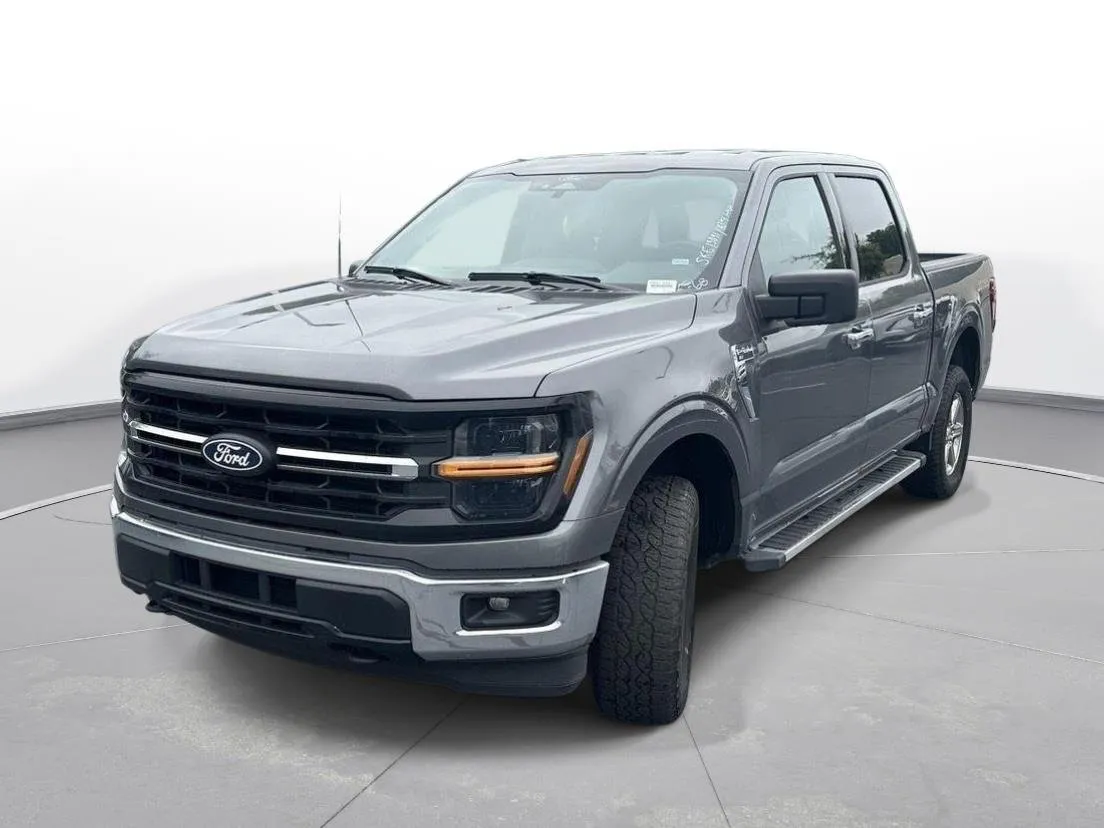 2025 Ford F-150 XLT thumbnail 2