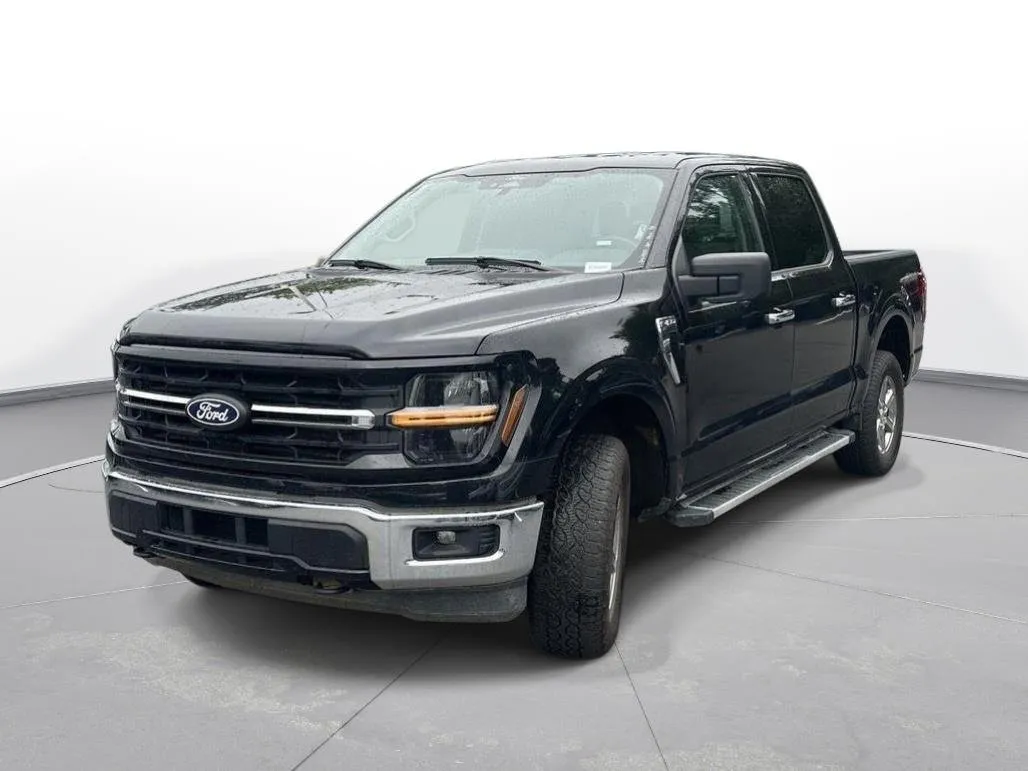 2025 Ford F-150 XLT thumbnail 2