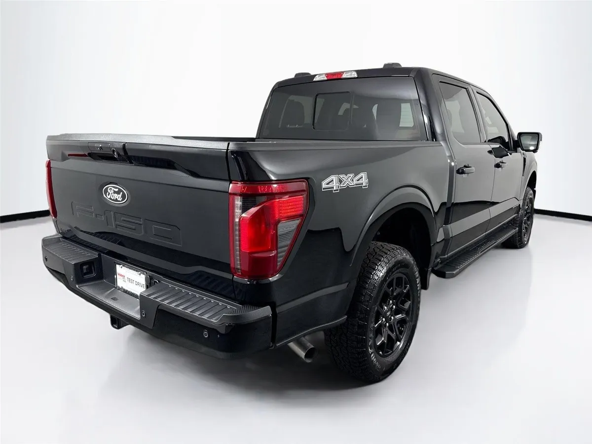 2025 Ford F-150 XLT thumbnail 2